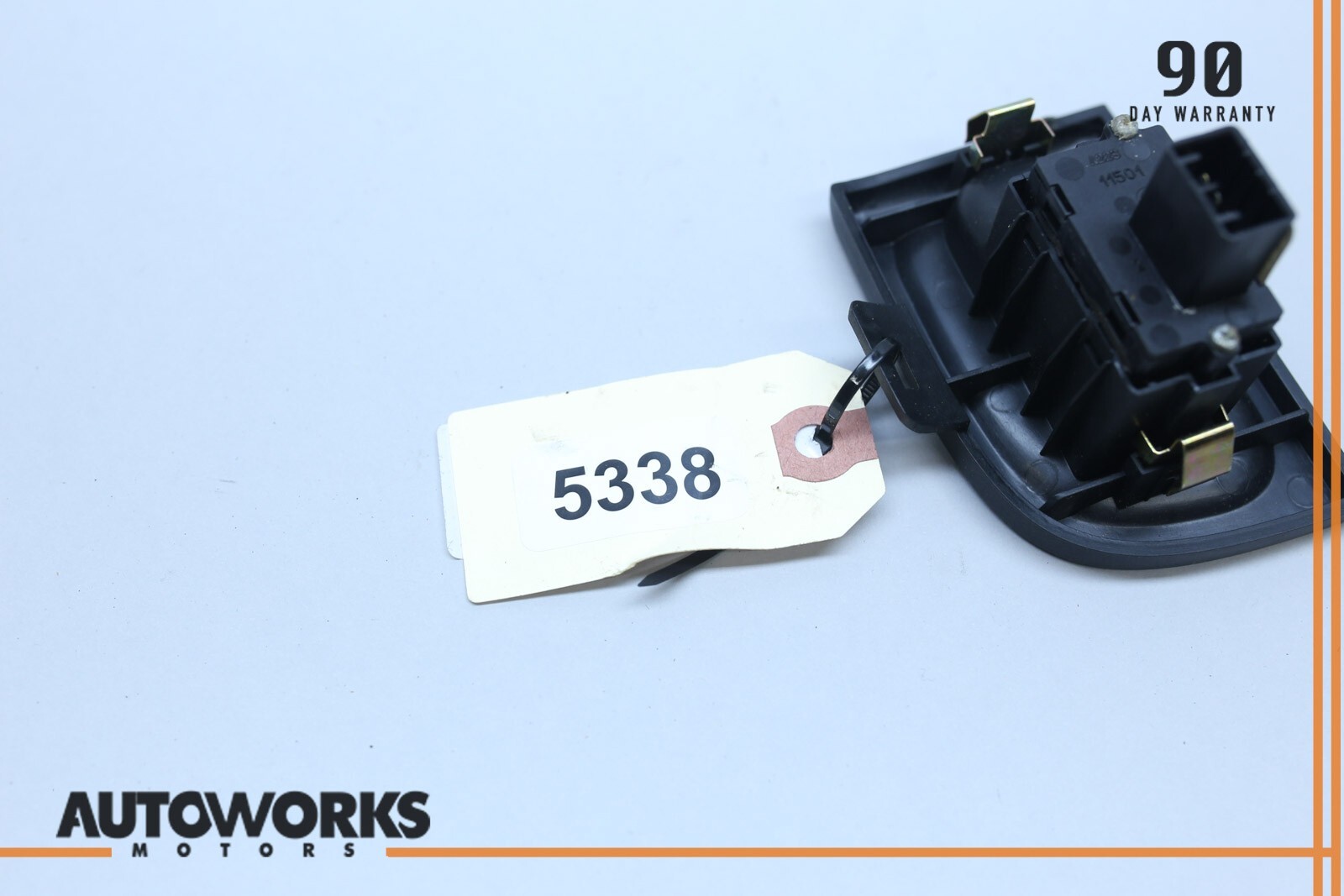 03-12 Maserati Quattroporte M139 Rear Left Driver Side Door Switch Button OEM
