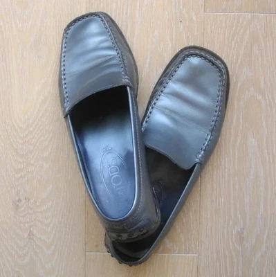 Mocassins TOD'S pointure 38 - Photo 1/4