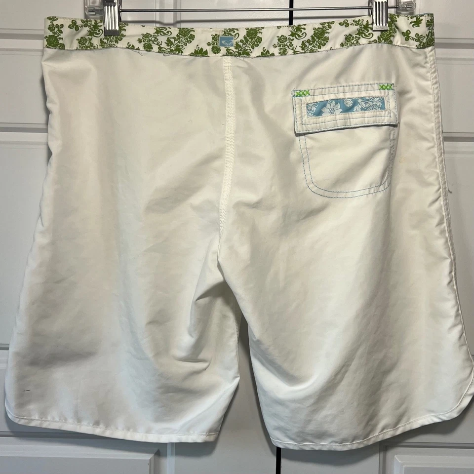 Roxy Kids White Junior Board Shorts Swimsuit Size 7 Floral Trim Aloha Print - Image 2 of 4