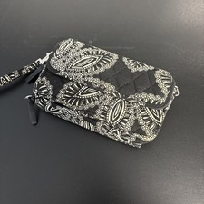 Vera Bradley Cellphone Wristlet Wallet Black Floral All Around Zip