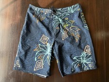 Billabong Swim Trunks Boys Classic Performance Bathing Suit Hawaiian Floral 27