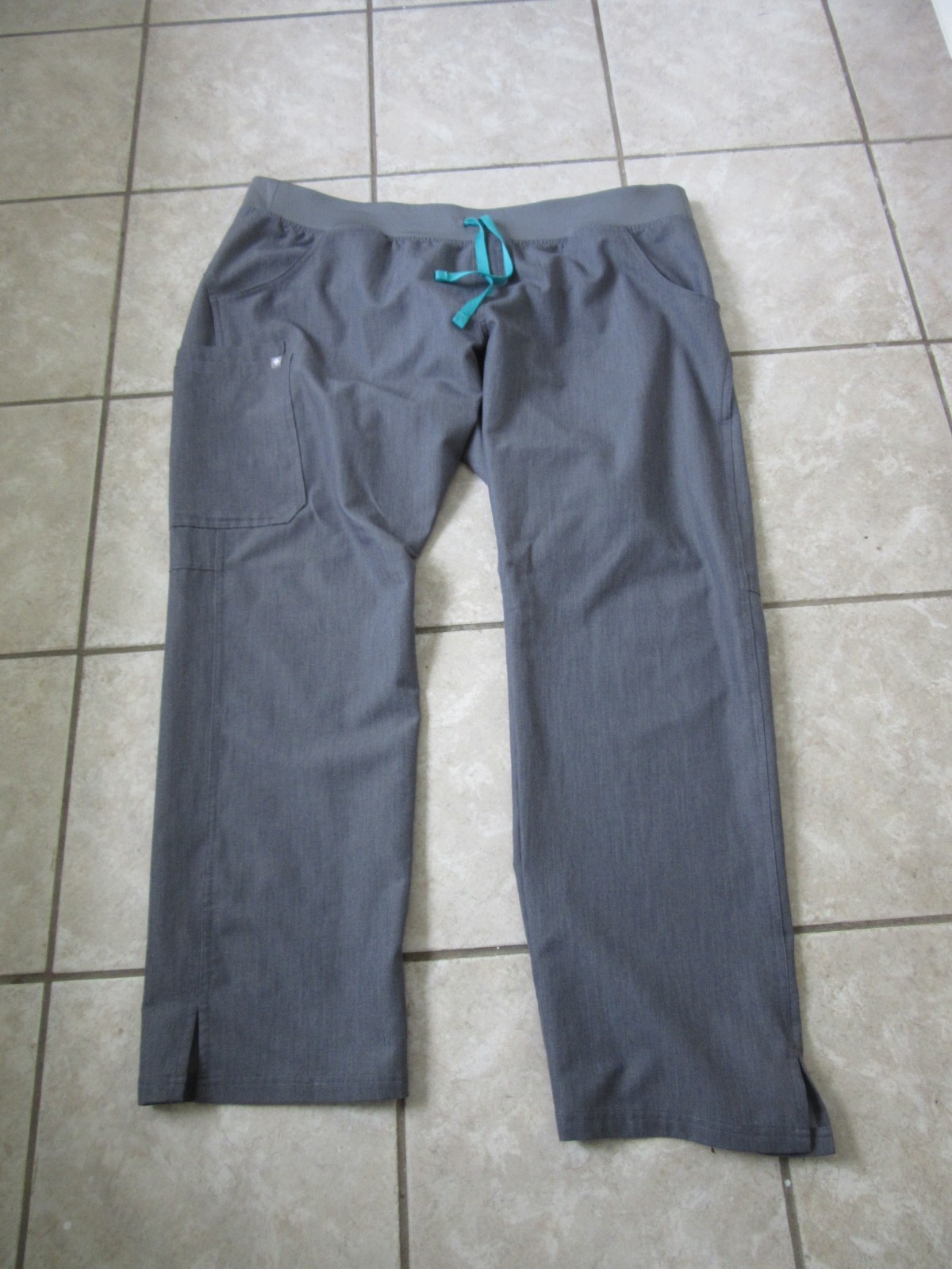 Figs Scrub Set  Gray  Technical Collection Nurse … - image 13