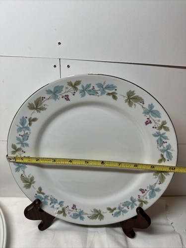 Fine China of Japan #6701 VINTAGE 10 1/8” Dinner Plate - Picture 6 of 6