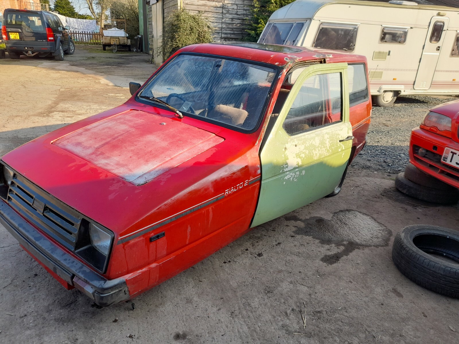 Image 41 - reliant-rialtoe-barn-find