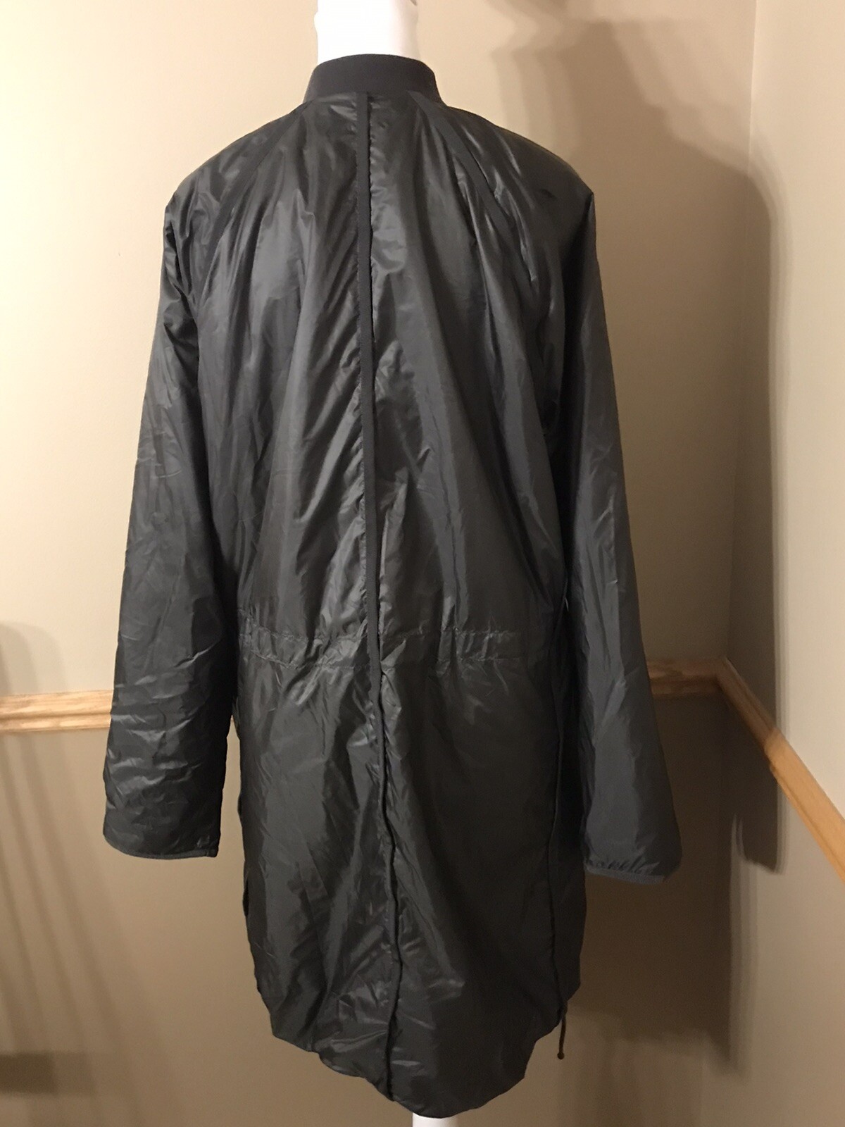 Athleta Summit Insulated Parka, Mountain Olive SIZE M… Gem