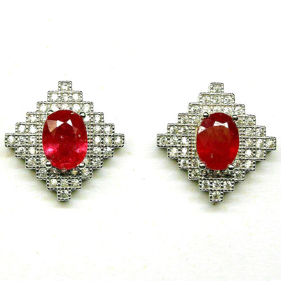 Silber Ohrringe Rubin echt natürlich abgebaut Edelsteine massiv Sterling Ohrstecker Design
