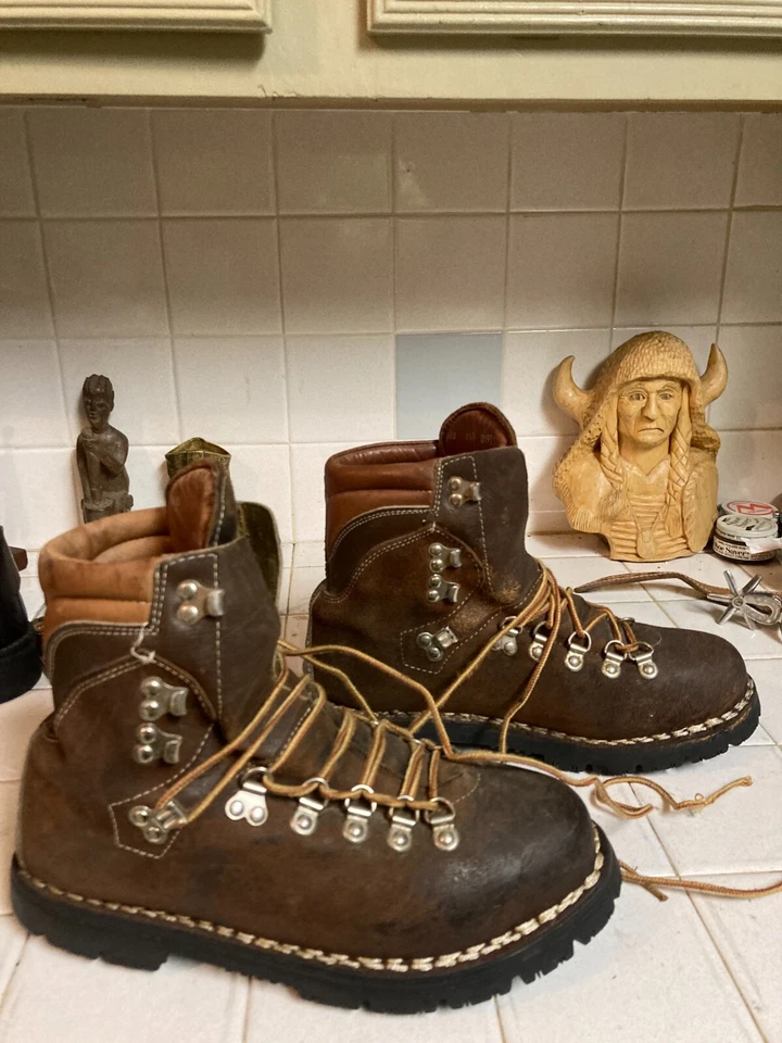 THOM MCAN DISTRESSED BROWN VINTAGE LEATHER ENGINEER MOUNTAINEER HIKING BOOTS 8 D - Image 4 of 4