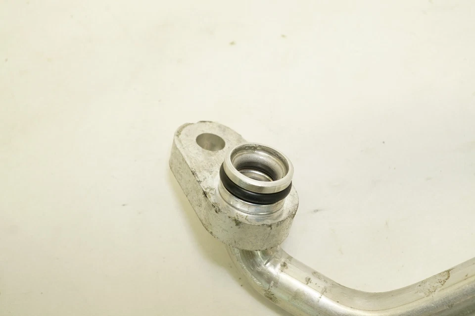 🔅Manguera de descarga OEM Toyota Prius 2016-2022 Foto 3 de 4