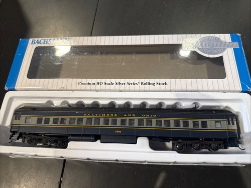 Bachmann 13702 Spur HO Baltimore & Ohio schwerer Reisebus mit Lichtern - verpackt | Zustand: Used