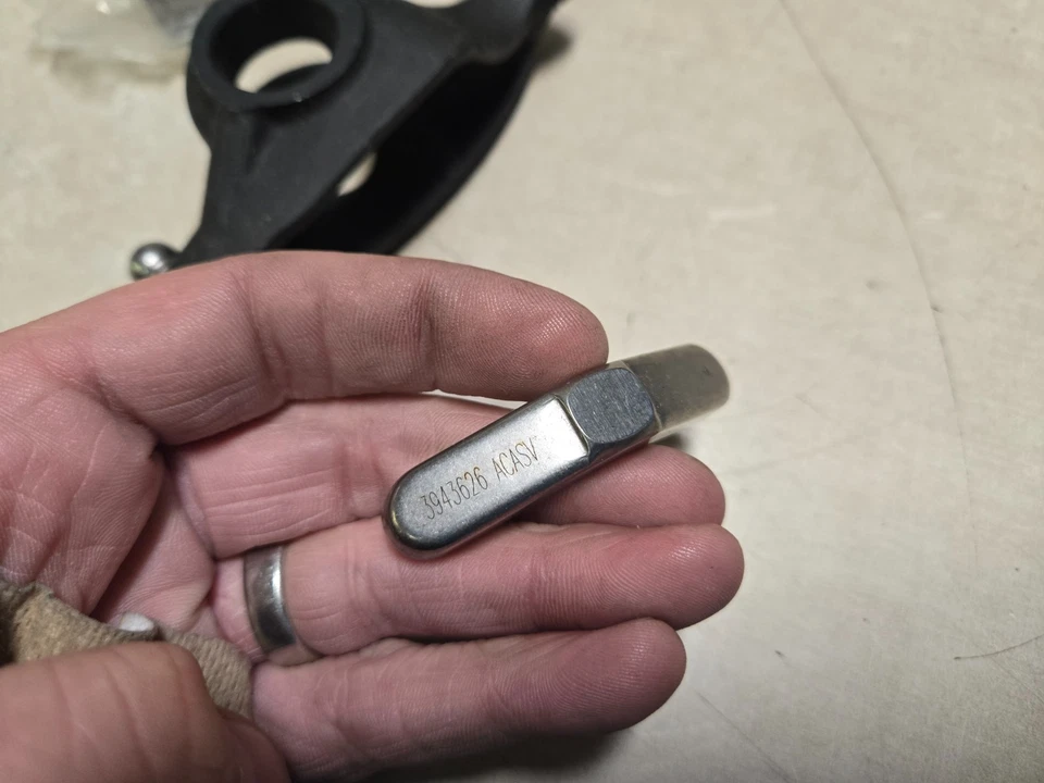 Kit de brazo basculante del motor para Dodge Ram 2500 1998-2007, Ram 3500 MELLING Foto 4 de 4