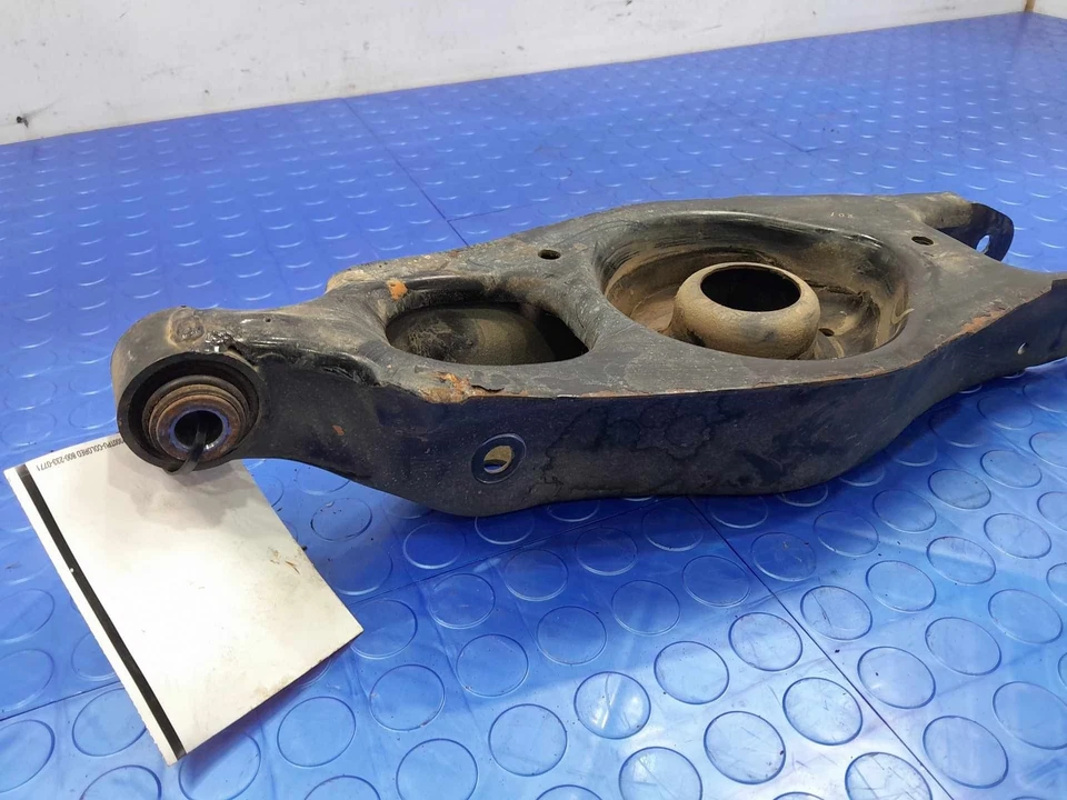 Brazo de control inferior trasero Dodge Charger Challenger percha de resorte lado izquierdo o derecho Foto 4 de 4
