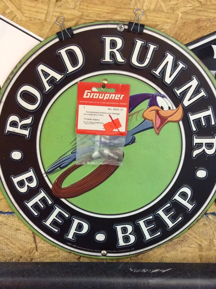 (Graupner 6053.31) Propeller Adaptor for 3.17mm Shaft Bore New Old Stock - Image 2 of 2