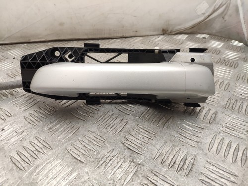 VW Touareg 7P5 Vorne Rechts Tür Außen Griff 5N0837017C 2011 Rhd