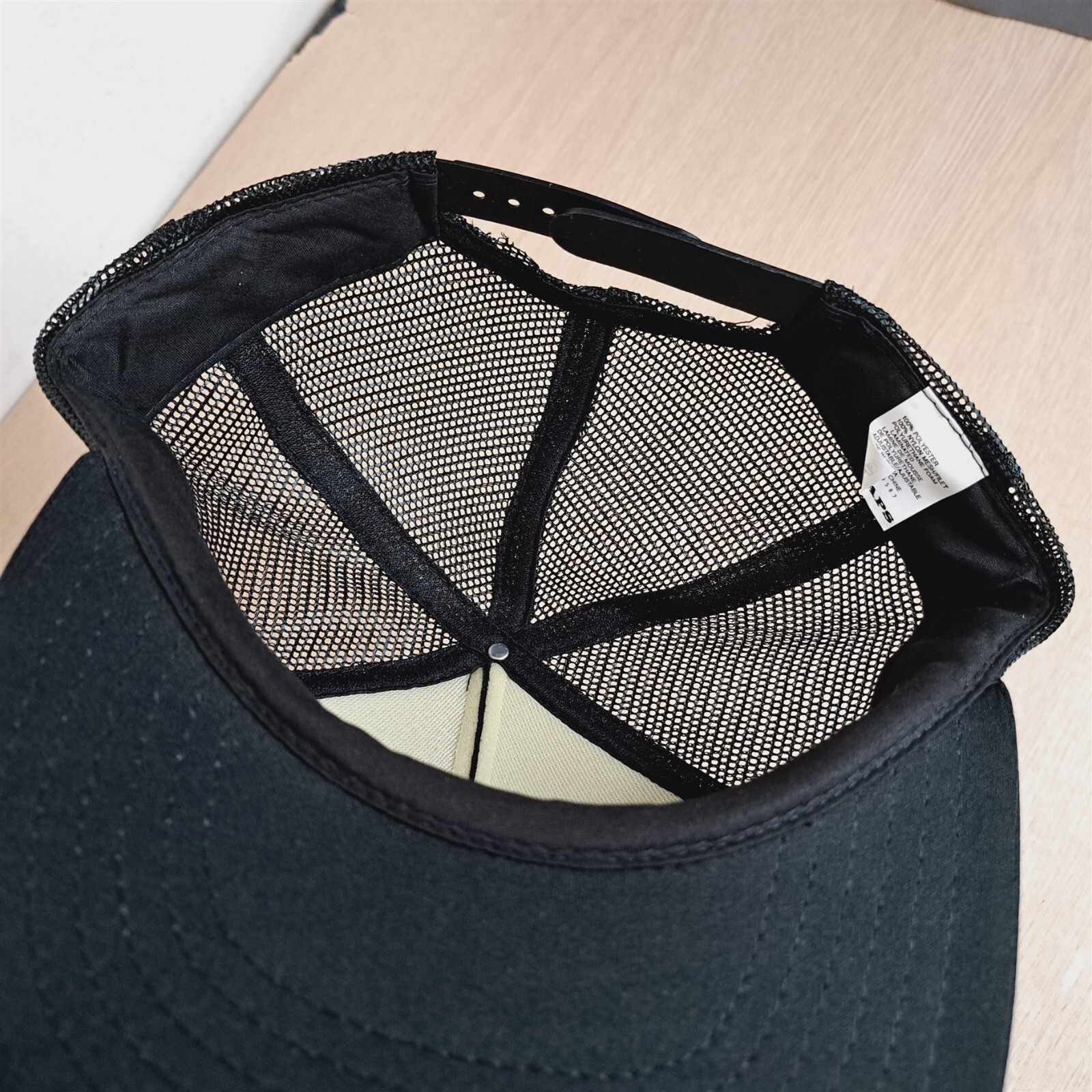 TNT OVERLAND EXPRESS ADJUSTABLE SNAPBACK TRUCKER/… - image 14