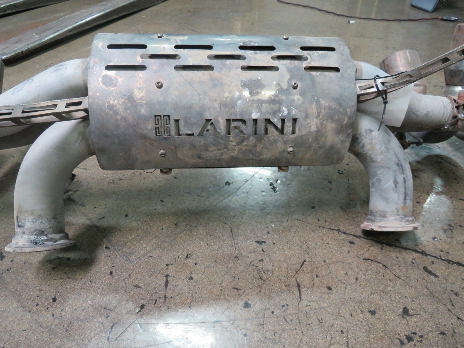 Lamborghini Gallardo LP550, Exhaust Muffler, Used, Aftermarket, Damaged