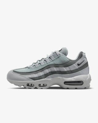 【美中古】NIKE/AIR MAX 95 UTILITY NRG/28cm 美中古】NIKE/AIR MAX 95 UTILITY NRG/28cm - メルカリ
