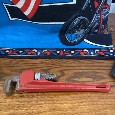 Vintage Servess  14'' Heavy Duty Pipe Wrench Good Condition Drop Forged