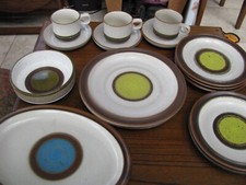 Denby potters wheel blue & yellow centers in excellent condition