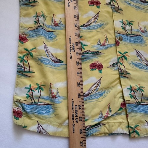 Croft & Barrow Mens LG Yellow Sailboat Palm Trees Hawaiian Button Up Rayon SS - Picture 5 of 9