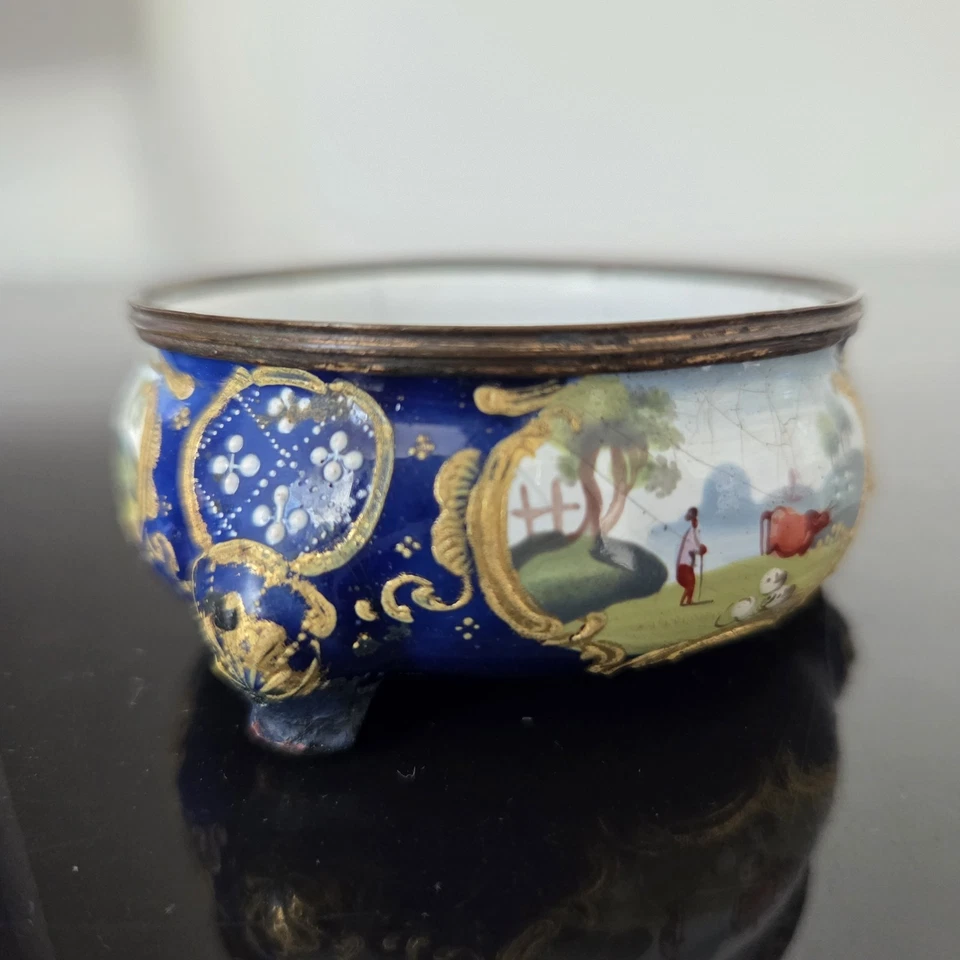 Saleron XVIIIè Battersea Emaillé Bleu 18thC Blue Enamel Salt Pot - Photo 2/4