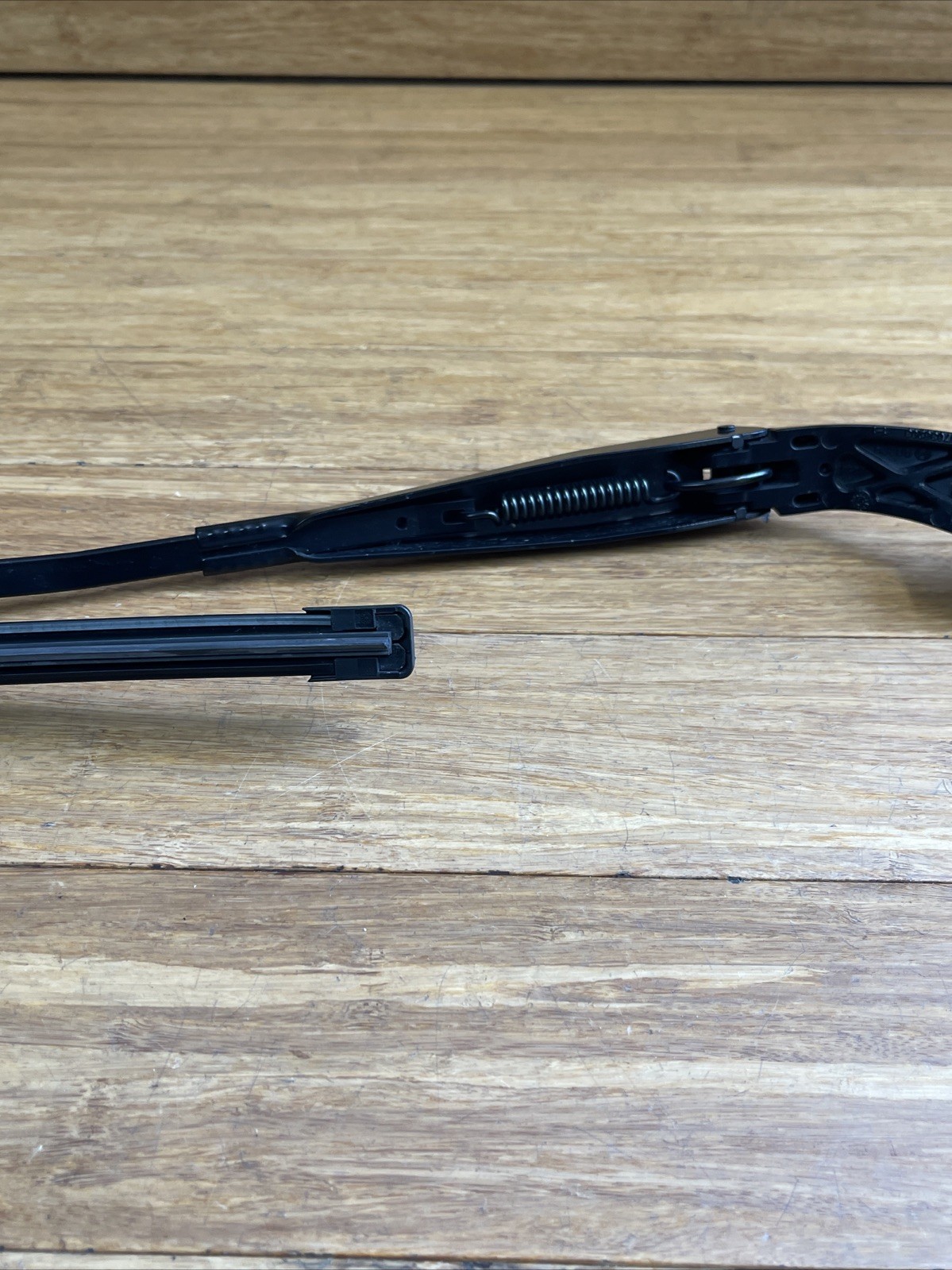 2018-2023 Audi R8 4S V10 PLUS Windshield Wiper Arm Front Left Driver Side OEM