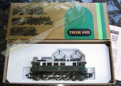 TRIX  EXPRESS 32220 Bayer. Reisezuglok EP 3/6, OVP (2)