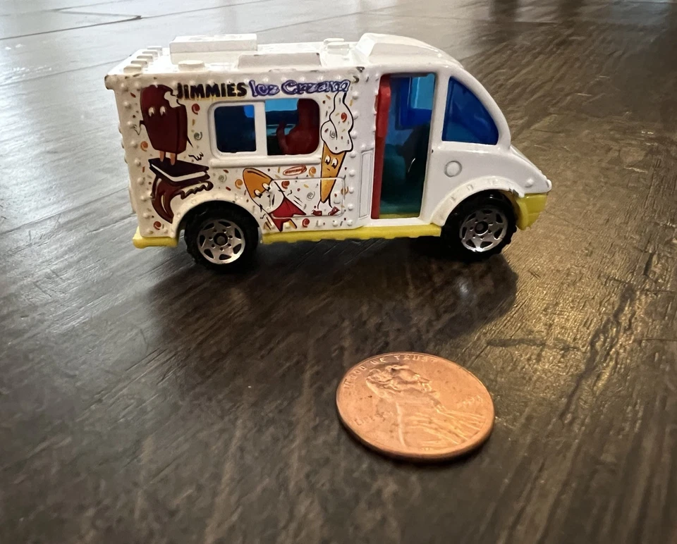 Vintage 2001 Matchbox Vehicle Car Truck Ice Cream Truck Sliding Door Reveals Man - Image 2 of 4