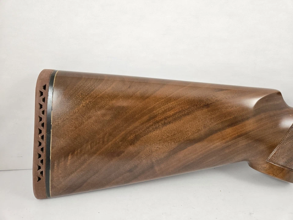 NOS Blem Beretta 682 686 687 12 Gauge Left Hand Wood Stock Recoil Pad - Image 2 of 4