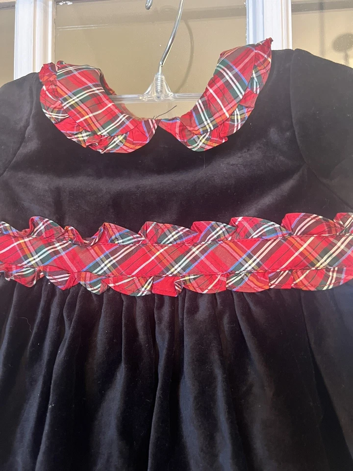 Vestido de fiesta de terciopelo negro para niñas Laura Ashley con cuello a cuadros rojo usado en excelente estado 18 meses Foto 3 de 4