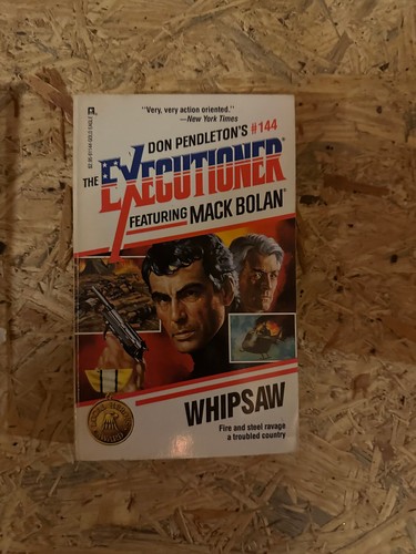 The Executioner Mack Bolan Don Pendelton (Choose Title). BuyMoreAndSaveOnPostage - Bild 142 von 259