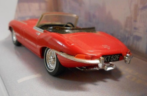 Dinky 1/43 Scale Diecast Model DY-1B 1967 JAGUAR E TYPE MK 1 1/2 RED - Picture 2 of 4