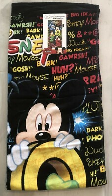 RARE 2015 DISNEY JERRY LEIGH MICKEY MOUSE & FRIENDS PRINTED VELOUR BEACH TOWEL 