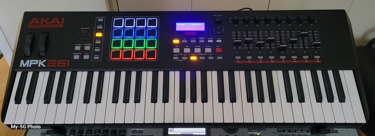 【大特価】Akai Professional MPK 261 mpk261 | Akai Pro