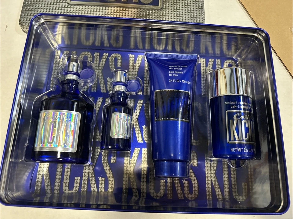 Curve Kicks Eau De Toilette 4.2 OZ .5 edt, chupete para la piel 3.4, desodorante 2.6 juego de 4 piezas Foto 2 de 4