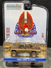1/64 GREENLIGHT HOLLYWOOD FALL GUY 1982 GMC K-2500 DIRTY VERSION
