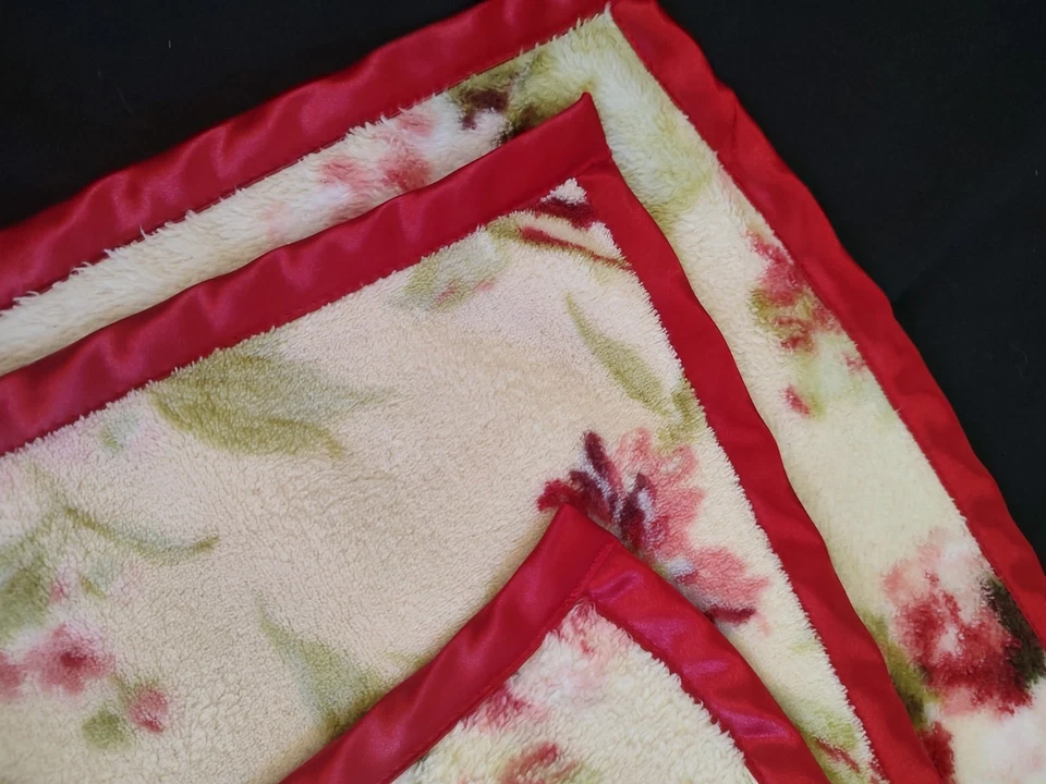 Victorian Trading Co Throw Blanket Cover Rose Floral Red Shades Satin Edge 66x48 - Image 2 of 4