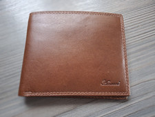 BRAND NEW WITH TAGS - MEN'S ASHWOOD LEATHER WALLET.