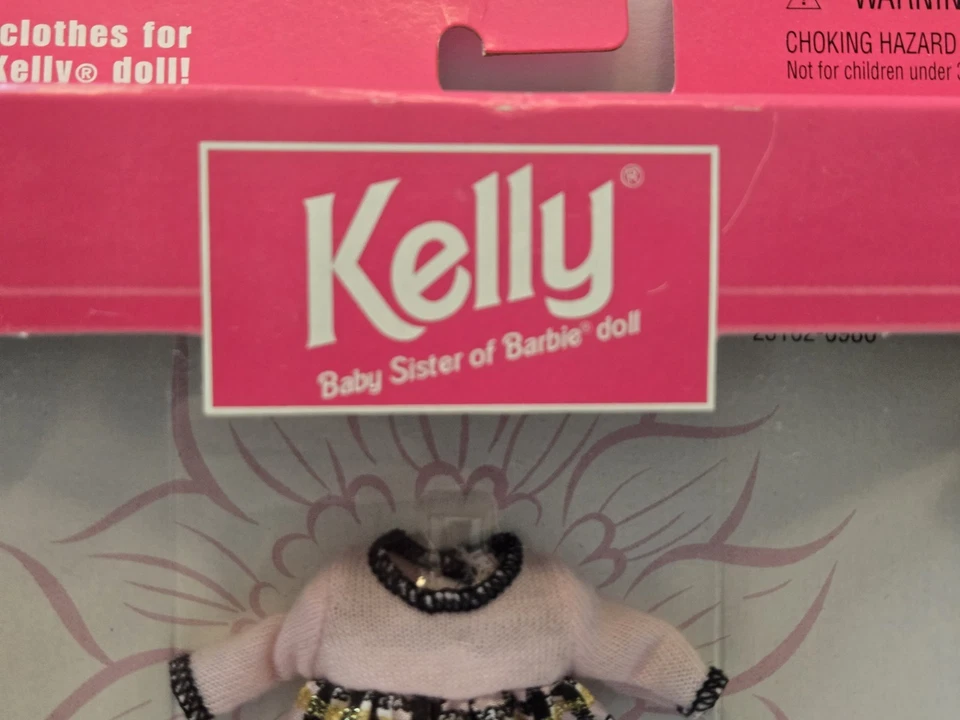 Ropa Kelly Fashion Avenue ROSA NEGRO DORADO Mattel #16696 nueva en paquete 1998 envío gratuito Foto 3 de 4