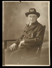 Civil War GAR Elderly Man STUDIO PHOTO Slouch Hat MEDAL w/ Possible ID Estate