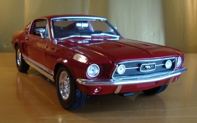 Ford Mustang GTA 1967 11347 1:18 Maisto