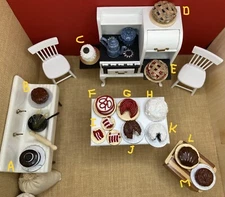 Miniature Faux Cakes - Dollhouse scale 1:12