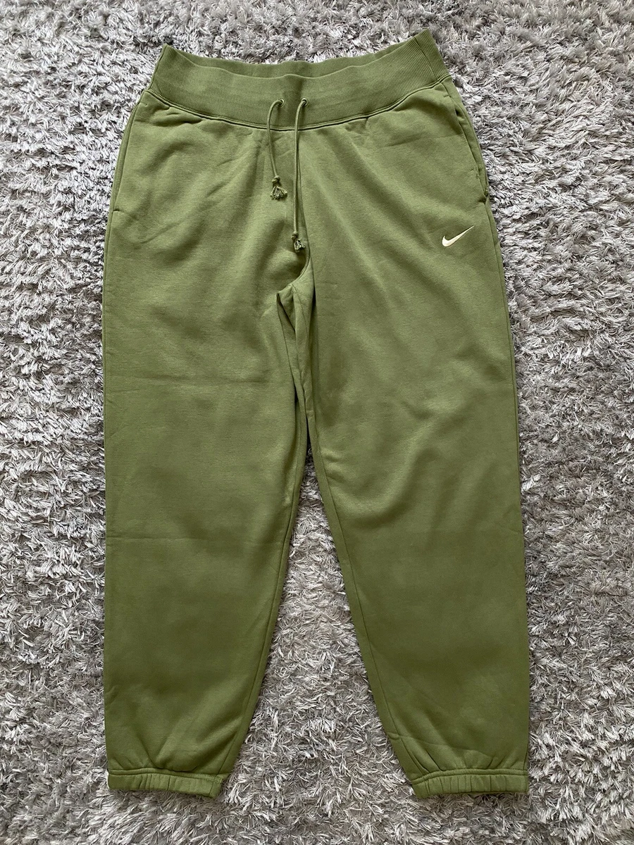 Olive green nike track pants deals