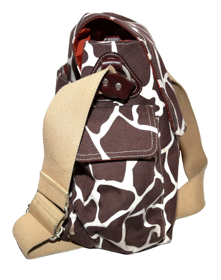 OiOi Giraffe Print Canvas Diaper Bag + Changing Pad Insulated Bottle Bag & Box - Image 4 of 4