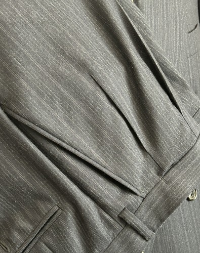 Brioni 2 Pcs Suit, Double Breasted, Sz 50/40USA , Made In Italy, Excellent - Picture 5 of 14