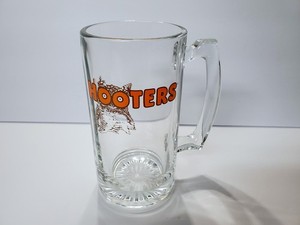 Vintage HOOTERS Logo Clear Glass Heavy 24 oz Glass Mug Beer Stein 7.25" Tall ~ 2