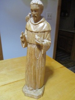St Francis of Assisi Statue Wooden Hand Carved Sculpture 8” Tall Religious