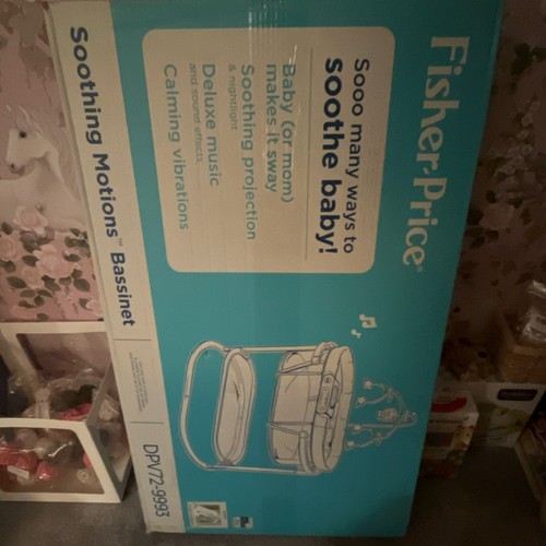 Fisher-Price Soothing Motions Bassinet