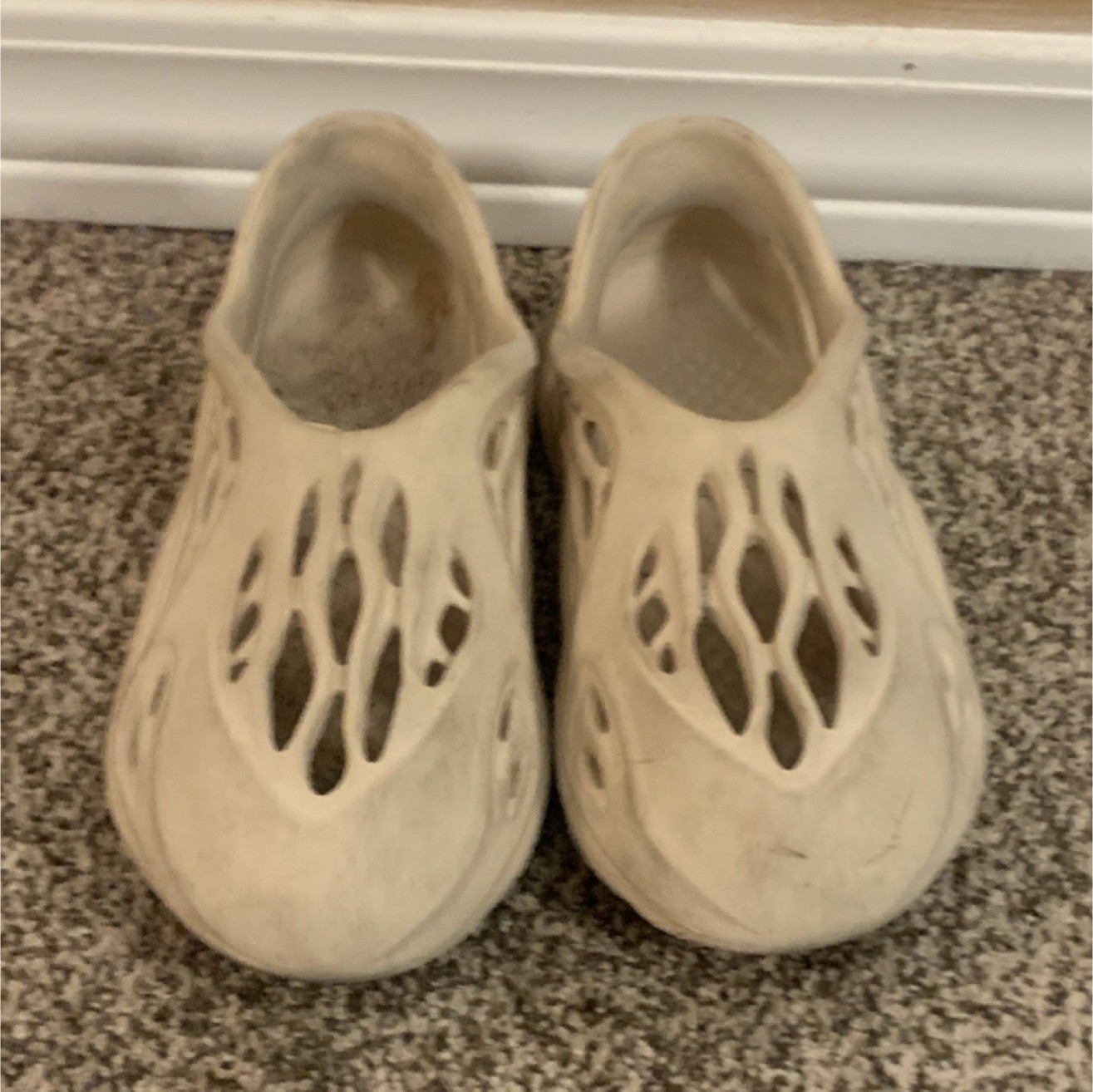 adidas Yeezy Foam Runner Beige Men's Breathable Casual Rubber Slip-On Clog Shoes