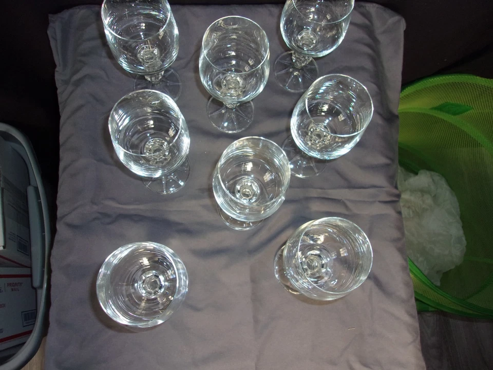 JUEGO DE 8 COPAS DE VINO COLECCIÓN BODA CRISTINA Foto 3 de 3