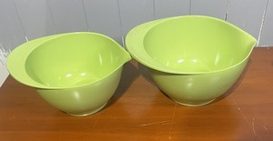 Williams Sonoma Nested Mixing Bowls Set Of 2 With Spout For Baking & Cooking